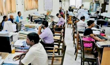 Employees Retirement Age : कर्मचारियों के लिए बड़ी खबर, सेवानिवृत्ति आयु में 3 वर्ष की वृद्धि संभव, 62 से बढ़कर हो सकते हैं 65 वर्ष, नए वेतन आयोग की मांग…