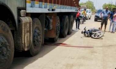 Chhattisgarh Road Accident: ट्रक की चपेट में आने से भाई-बहन की मौत,गुस्साई भीड़ ने सड़क पर लगाया जाम…