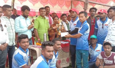 बस्तर साँसद दीपक बैज पूरनतरई क्रिकेट प्रतियोगिता के समापन में मुख्य अतिथि के रूप में हुए शामिल..