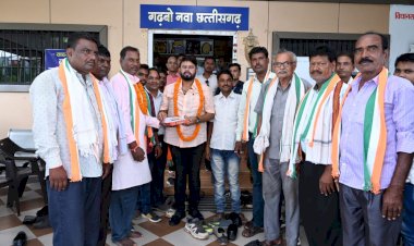 CG:नवनिर्वाचित बेरला जनपद सदस्य ने विधायक आशीष छाबड़ा से मिलकर आभार व्यक्त किया
