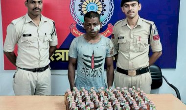 CG CRIME NEWS : थाना कोतवाली राजनादगांव पुलिस की कार्यवाही... एक आरोपी को 34(2) आबकारी एक्ट के तहत किया गिरफ्तार... आरोपी से 107 पौवा गोवा व्हीस्की शराब 19.260 बल्क लीटर कीमती  12.840 रूपये एवं एक एक्टिवा स्कुटी किमती 40000 हजार जुमला किमती 52840 रूपये जप्त...
