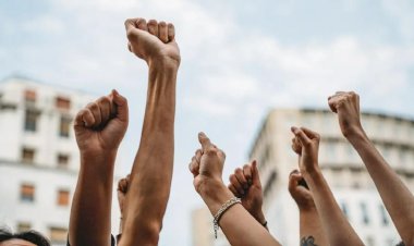 CG News : बागी बने संविदा कर्मचारी, तहसीलदार लेने पहुंचे ज्ञापन तो प्रर्शनकारियों ने फाड़ दी कॉपी, इन मांगों पर अड़े है सर्व विभागीय संविदा कर्मचारी....