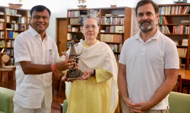 जन्मदिन पर दीपक बैज को मिला गांधी परिवार का आशीर्वाद...