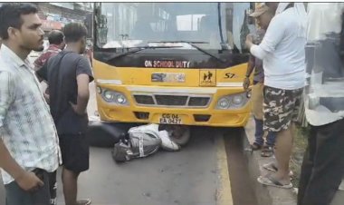CG ACCIDENT NEWS : बस चालक की लापरवाही, राजधानी में स्कूटी सवार मां-बेटे को स्कूल बस ने थाने तक घसीटा, दोनों मौत को छूकर आए वापस.....