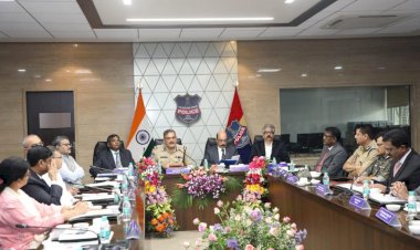 BIG NEWS : छत्तीसगढ़ राज्य के सीमावर्ती राज्यों के पुलिस अधिकारियों की समन्वय बैठक हैदराबाद में सम्पन्न
