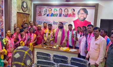 जनता दरबार में दूसरे दिन भी दरभा ब्लाक एवं जगदलपुर के युवाओं ने मुक्तिमोर्चा एवं जोगी पार्टी में प्रवेश किया...