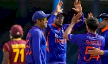 भारत और वेस्टइंडीज के बीच तीन वनडे मैचों की सीरीज आज से ब्रिजटाउन बारबाडोस के केंसिंग्टन ओवल में शाम 7 बजे से इस चैनल पर होगा लाइव प्रसारण पढ़ें पूरी खबर