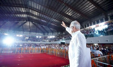 CG News : खराब मौसम के चलते नही उड़ पाया CM का हेलीकॉप्टर, ट्वीट कर कहा – कका और मौसम आपके बीच नहीं आ सकता, अब कार से पहुंचे सीएम बघेल...देंखे LIVE
