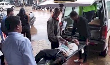 CG Accident ब्रेकिंग : 2 बाइकों में जबरदस्त टक्कर, खून से सनी सड़क, दो की मौत, 2 लड़ रहे जिंदगी और मौत की जंग.....