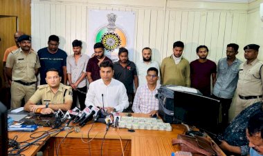 CG Crime News :सीए निकला आनलाइन सट्टे का मास्टमाइंड, तीन थानों से 15 गिरफ्तार, पुलिस ने खंगाले बैंक खाते तो उड़े होश....