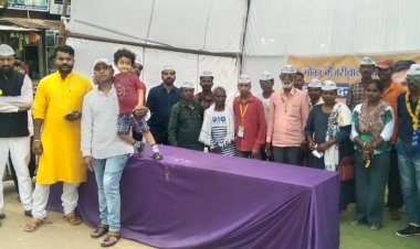 लोकप्रिय नेता, आम आदमी पार्टी के राष्ट्रीय संयोजक और दिल्ली के मुख्यमंत्री अरविंद केजरीवाल के जन्म दिवस पर भ्रष्टाचार मुक्त भारत बनाने के लिए जगदलपुर के गोल बाजार स्थल में मिठाई बांट कर फटाके फोड़कर मनाया गया जन्मदिवस...