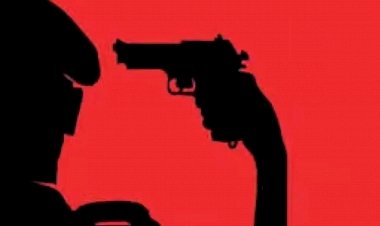 CG ब्रेकिंग : CRPF जवान ने खुद को मारी गोली, कैंप में मचा हड़कंप, मामले की जांच में जुटे अधिकारी .....