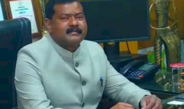 CG Politics : IAS की नौकरी छोड़ राजनीती में रखा कदम, भाजपा में शामिल हुए नीलकंठ टेकाम, 3000 समर्थकों के साथ सदस्यता लेने पहुंचे, इस विधानसभा से मिल सकती है टिकट....