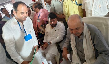 CG:प्राइवेट स्कूल मैनेजमेंट एसोसिएशन जिला बेमेतरा ने शिक्षा मंत्री रविन्द्र चौबे को सौंपा ज्ञापन....7 दिन में मांगे पूरी नहीं हुई तो 14 सितंबर को प्रदेश के सभी प्राइवेट स्कूल रहेंगे बंद जिला कार्यालय में किया जाएगा प्रदर्शन