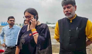 Smriti Irani's visit CG : छत्तीसगढ़ पहुंचने के बाद भी परिवर्तन यात्रा में शामिल नहीं हुई केंद्रीय मंत्री स्मृति ईरानी, जगदलपुर से वापस लौटीं, जानिए वजह....