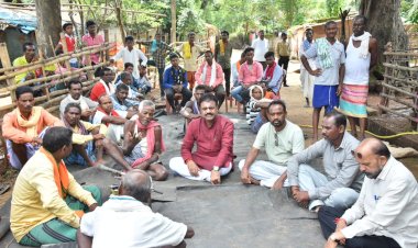 पूर्व सरपंच के दशगात्र में शामिल हुए जैन...