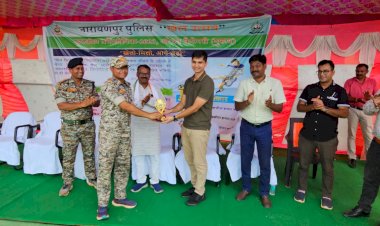 CG नारायणपुर पुलिस की सामुदायिक पुलिसिंग में नई पहल, खेल उत्सव 2023 फुटबॉल प्रतियोगिता का सफल आयोजन...