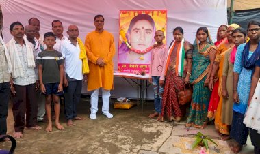 शोकाकुल ध्रुव परिवार के बीच पहुंचे विधायक डॉ.लक्ष्मी ध्रुव...