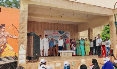CG:ज़िले की सभीनगरीय निकायों में  चला सामूहिक स्वच्छता अभियान...अधिकारियों,जनप्रतिनिधि, सहित आम नागरिकों ने किया श्रमदान...विधायक  आशीष छाबड़ा ने मितानिन समाज सेवी संगठनों को किये  सम्मानित
