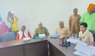 CG Political ब्रेकिंग : कांग्रेस प्रदेश चुनाव समिति की बैठक शुरू, प्रत्याशियों के नामों पर लगेगी मुहर, इस तारीख को जारी होगी प्रत्याशियों की सूची....