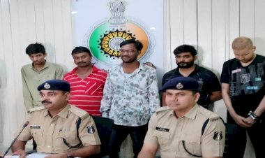 CG Crime News : विधानसभा चुनाव से पहले पुलिस को मिली बड़ी सफलता, ऑनलाइन सट्टा संचालित करने वाले गिरोह का किया पर्दाफाश, लाखों की नगदी के साथ 5 आरोपी गिरफ्तार.....