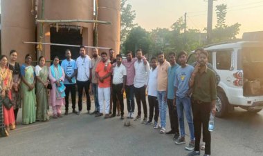 CG ब्रेकिंग : छत्तीसगढ़ में गरमाई राजनीती, इस कांग्रेस विधायक के टिकट काटने का मचा हल्ला, समर्थकों में भारी नाराजगी, कांग्रेस मुख्यालय में प्रदर्शन की तैयारी.....