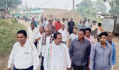 कांग्रेस प्रत्याशी घोषित होने के पश्चात पहली बार गृह ग्राम धनगवा पहुंचने पर पूर्व विधायक दिलीप लहरिया का हुआ भव्य  स्वागत पढ़े पूरी खबर