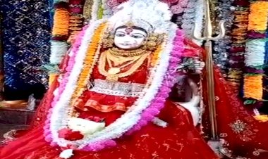Shardiya Navratri 2023 : छत्तीसगढ़ के इस मंदिर में माँ से होती है सीधे बात, ऐसे लगाई जाती है अर्जी, रोज हजारों की संख्या में लगता है भक्तों का तांता....