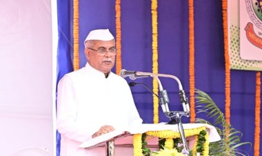 CG BIG ब्रेकिंग : मुख्यमंत्री भूपेश बघेल की बड़ी घोषणा, कांग्रेस सरकार आते ही पूर्व की तरह इस बार भी किसानों का कर्ज होगा माफ,देखे वीडियो….