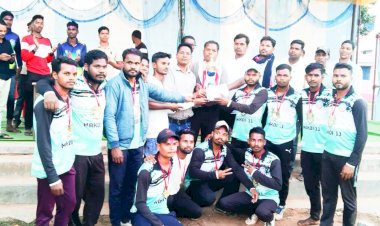 CG ग्राम पंचायत हरवेल में क्रिकेट प्रतियोगिता फाइनल मैच का हुआ समापन... प्रथम पुरस्कार विजेता 15001 रुपए और द्वीतीय पुरस्कार विजेता 7001रूपये दिया गया...