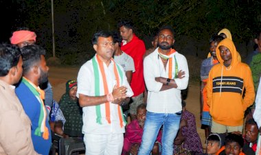 देर रात तक जारी है चित्रकोट विधानसभा प्रत्याशी दीपक बैज का जनसंपर्क...