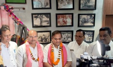 CG Politics : कांग्रेस को एक और बड़ा झटका, इस दिग्गज नेता ने थामा जोगी कांग्रेस का दामन, अब यहां से लड़ेंगे चुनाव.....