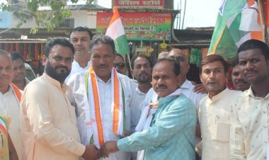 मस्तूरी में आम आदमी पार्टी को लगा तगड़ा झटका पूर्व प्रत्याशी जनपद सदस्य लक्ष्मी टंडन सैकड़ो कार्यकर्त्ता के साथ कांग्रेस में शामिल पढ़े पूरी खबर