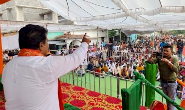 सबसे  झूठी और धोखेबाज भूपेश बघेल की काँग्रेस सरकार – गुरु  बालदास
समाज को जिसका आशीर्वाद मिला वह विजयी हुआ ,विजय शर्मा की जीत तय ,भाजपा की बनेगी सरकार बालकदास 
काँग्रेस ने पिछले चुनाव में आरक्षण को मुद्दा बनाया ,सरकार आयी तो भूल गए समाज को धोखा दिया  – गुरुबाल दास