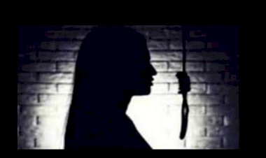 CG Crime News : PSC की तैयारी कर रही छात्रा ने की आत्महत्या, सुसाइड नोट लिखकर परिवार वालों से मांगी माफी, बॉयफ्रेंड की इस हरकत से थी परेशान...
