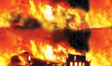 CG ब्रेकिंग : फर्नीचर फैक्ट्री में लगी भीषण आग, करोड़ों का सामान जलकर खाक, फायर ब्रिगेड की टीम ने कड़ी मशक्कत के बाद पाया काबू , इस वजह से लगी आग.....