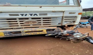 CG Accident News : दर्दनाक सड़क हादसा, तेज रफ्तार ट्रक ने बाइक सवार युवकों मारी ठोकर, एक युवक की मौके पर ही मौत, दूसरे की हालत गंभीर…..