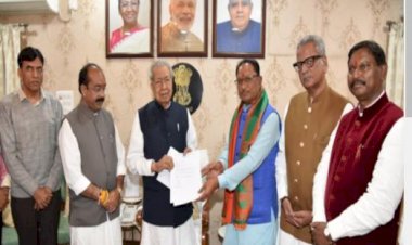 CG ब्रेकिंग : राजभवन पहुंचे विष्णुदेव साय, पेश करेंगे सरकार बनाने का दावा, विजय शर्मा और अरुण साव लेंगे डिप्टी सीएम पद की शपथ.....