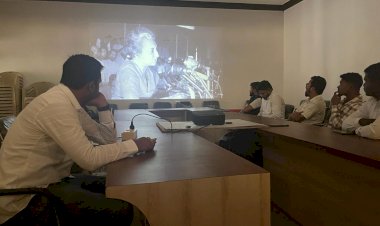 बांग्लादेश मुक्ति युद्ध पर बनी फिल्म का राजीव भवन जगदलपुर में प्रदर्शन...