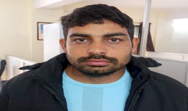 CG - शिक्षक भर्ती परीक्षा देते 'मुन्ना भाई' गिरफ्तार, किसी और की जगह परीक्षा देने पहुंचा था शातिर, ऐसे पकड़ाया 'मुन्ना भाई'.... जानिए कैसे हुआ खुलासा ?