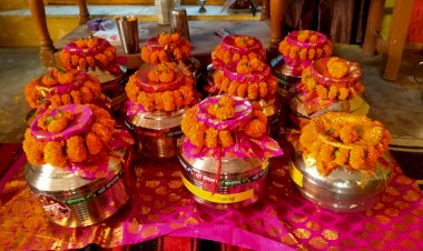 आज मस्तूरी गायत्री मंदिर से 11 गावों के लिए निकली अक्षत कलश यात्रा किरारी में जगह जगह भव्य स्वागत के साथ पूजा अर्चना पुष्प वर्षा 5  किलोमीटर पैदल चली रामभक्तो की शोभायात्रा पढ़े पूरी खबर