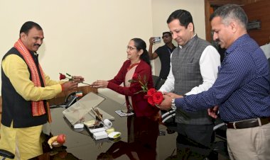 CG- नए साल में स्वास्थ्य मंत्री ने संभाला कामकाज: डॉक्टरों के लिखे बिना दवाओं की बिक्री की तो होगी कार्रवाई, अस्पतालों के औचक निरीक्षण के दिए निर्देश.....
