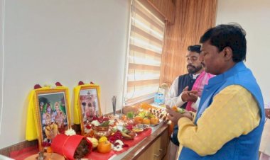 CG - केदार कश्यप ने माई दंतेश्वरी और ईष्टदेव की पूजा-अर्चना कर संभाला वन मंत्री का पदभार, अटल जी के सपनों को लेकर कही ये बात....