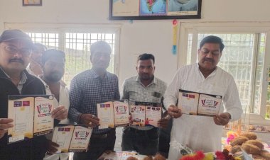CG:संस्कृति व्यापार मेला के पोस्टर का विमोचन कैबिनेट मंत्री दयालदास बघेल ने किये