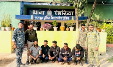 गुड फैक्ट्री के गन्ना क्रेशर मशीन व धरम कांटा को गैस कटर से काट कर चोरी करने वाले 05 सातिर चोर चढे पुलिस के हत्थे।