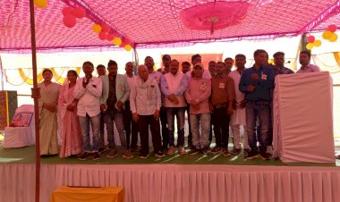 रौनियार समाज समिति बकिरमा इकाई अंबिकापुर द्वारा समाज में फैले कुरीतियों को लेकर की गई विशाल समेलन