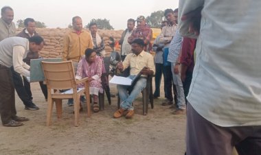CG:बेमेतरा जिले के टेमरी में गुणवत्ताहीन धान खपाए जाने पर 151 क्विंटल धान जप्त ...सहायक समिति प्रबंधक  गजरतन बंजारे को कारण  बताओ नोटिस जारी