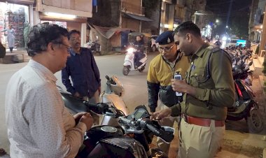 CG - यातायात नियमों का उल्लघन करने वालों पर ताबड़तोड़ चालानी कार्यवाही बस्तर पुलिस के द्वारा की गई, जो यातायात नियम का पालन नहीं करेगा उस पर चलान कटेगा...