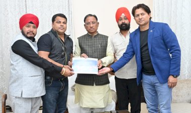 RAIPUR NEWS : मुख्यमंत्री से छत्तीसगढ़ वेटरन क्रिकेट एसोसिएशन के प्रतिनिधिमंडल ने की सौजन्य मुलाकात