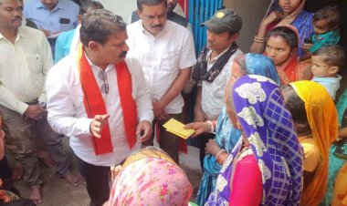 CG - डिप्टी सीएम विजय शर्मा पहुंचे मृतक सादराम यादव के घर, परिजनों ने की ये मांग, डिप्टी सीएम ने हर संभव मदद का दिया भरोसा.....